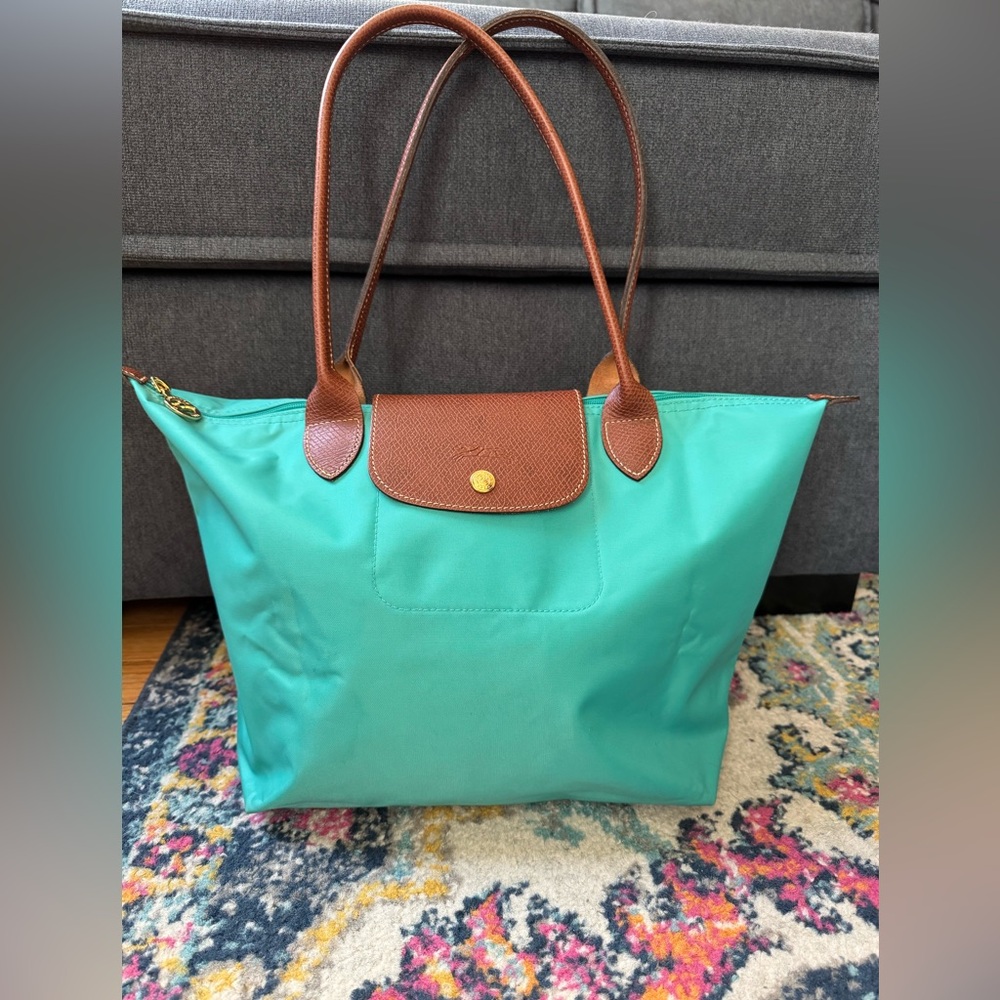 Longchamp Le Pilage Tote: Teal Nylon, Like New, Travel Chic